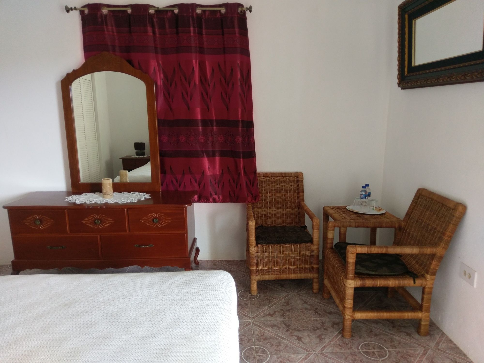 Polish Princess Guest House Порт-Антонио Экстерьер фото